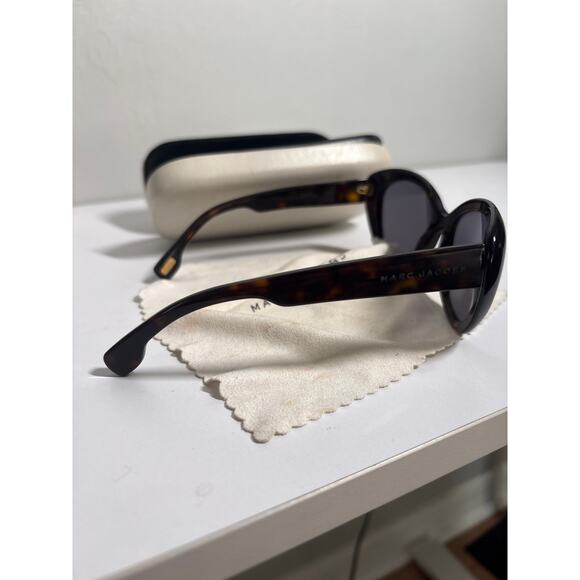 Marc Jacobs Cat Eye Sunglasses Tortoise Shell Havana Brown Tinted Lens with Case main image 8